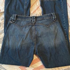 Womens Cinch jeans